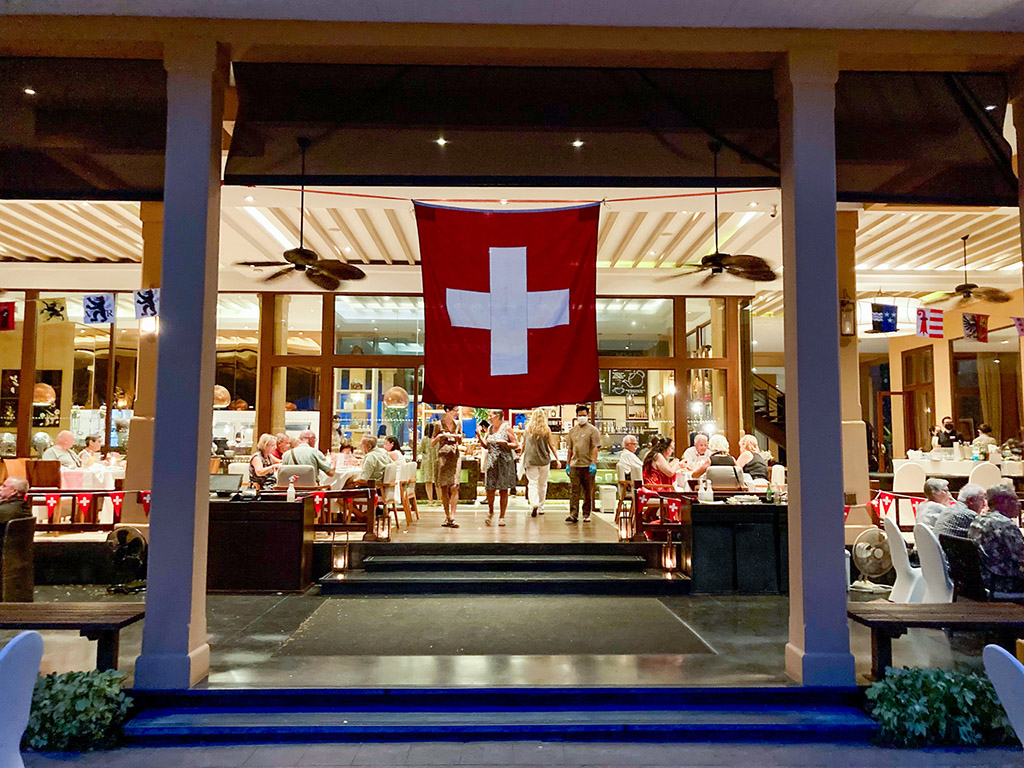 Der März Treff fand unmittelbar nach der 3. Generalversammlung (GV) der Swiss Society Hua Hin (SSHH) im Mövenpick Asara Resort & Spa statt. Von der GV wurde ein Protokoll