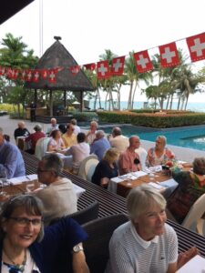 Es ist nur etwa zwei Jahre her, seit der hiesige, über viele Jahre etablierte Schweizertreff in die Swiss Society Hua Hin umgewandelt worden ist, in Analogie zu den Swiss Societies