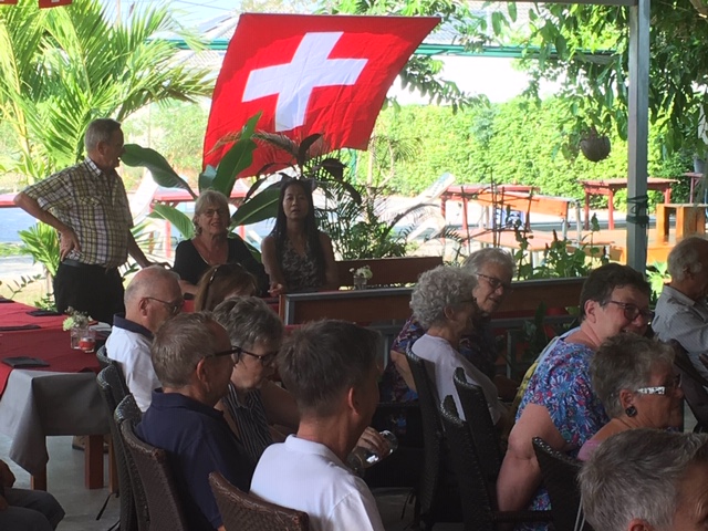 Das Schweizertreffen mit über 50 Teilnehmenden begann mit einer interessanten Schulung in Gedächtnistraining von und mit Gregor Staub.