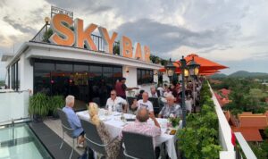 Juni 2023 – Treff im Foxes International Restaurant